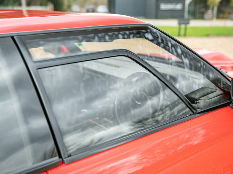 Bild 28/50 von Aston Martin V8 Zagato Vantage (1988)