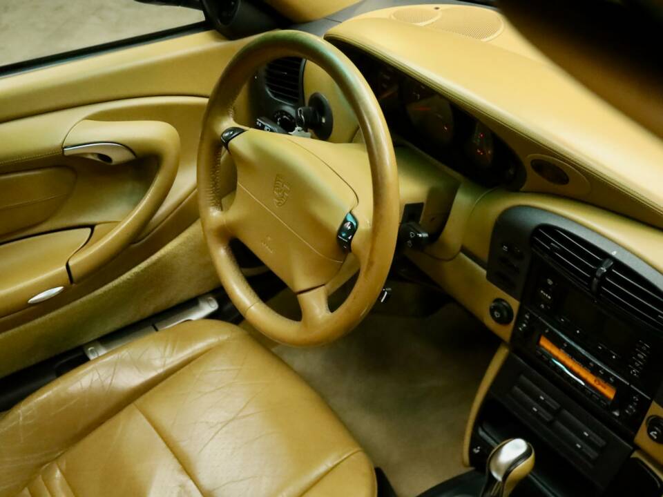 Image 50/50 de Porsche 911 Carrera (1999)