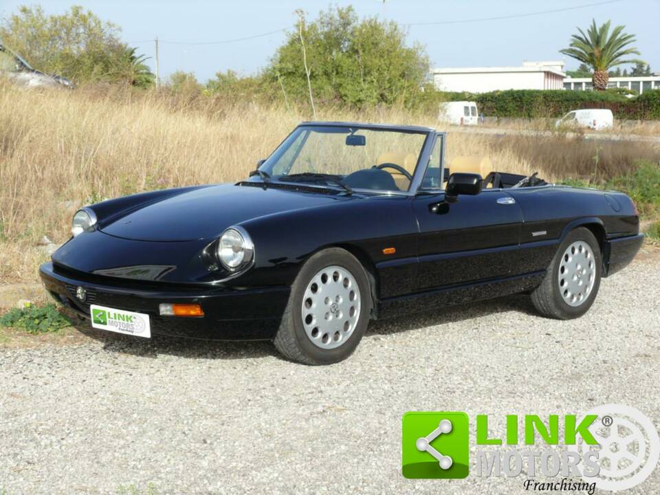 Bild 1/10 von Alfa Romeo 2.0 Spider (1991)