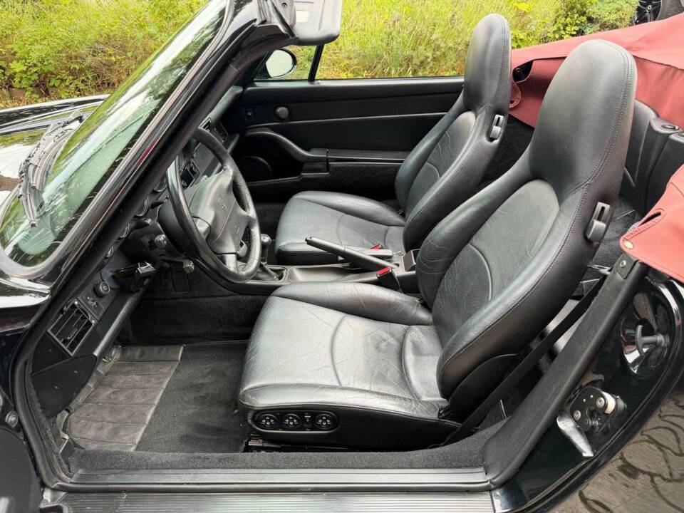 Image 7/39 of Porsche 911 Carrera (1997)