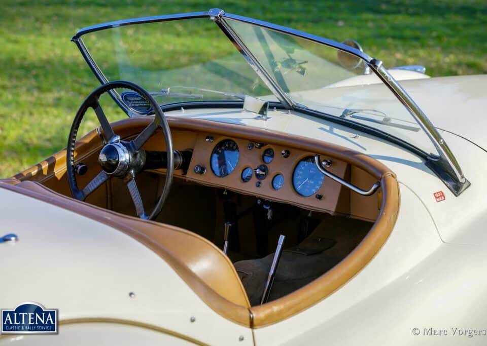 Image 30/49 of Jaguar XK 120 OTS (Alloy) (1949)