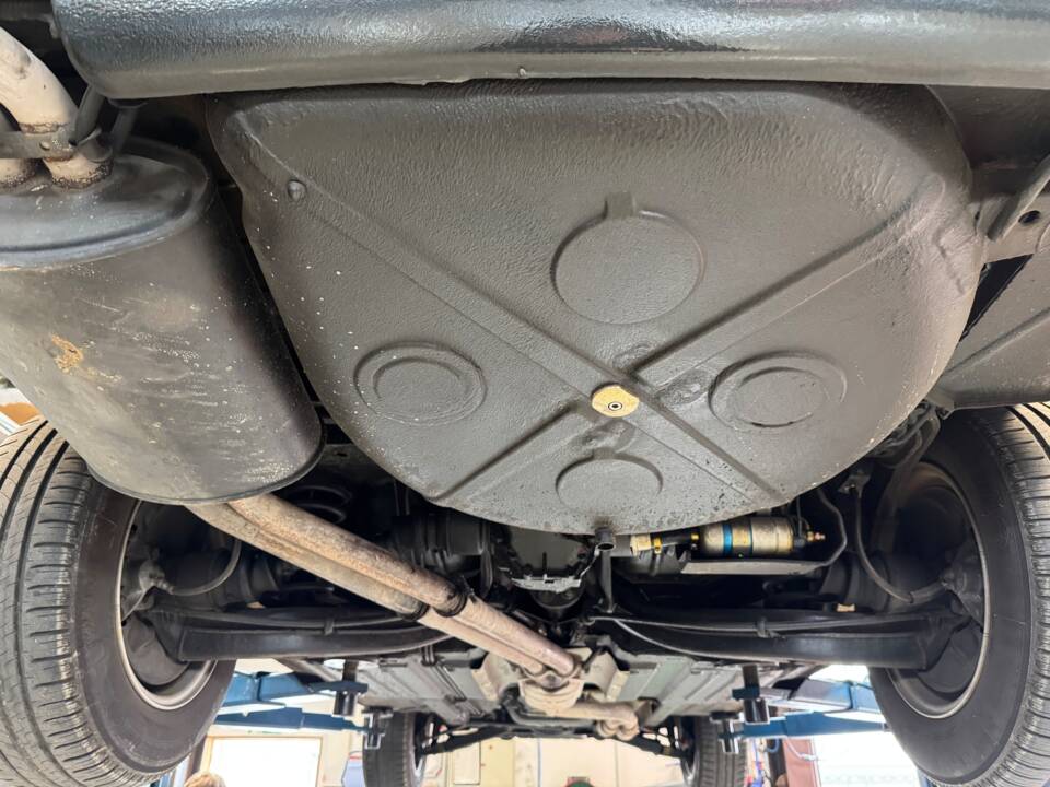 Image 32/32 of Mercedes-Benz 280 SL (1985)