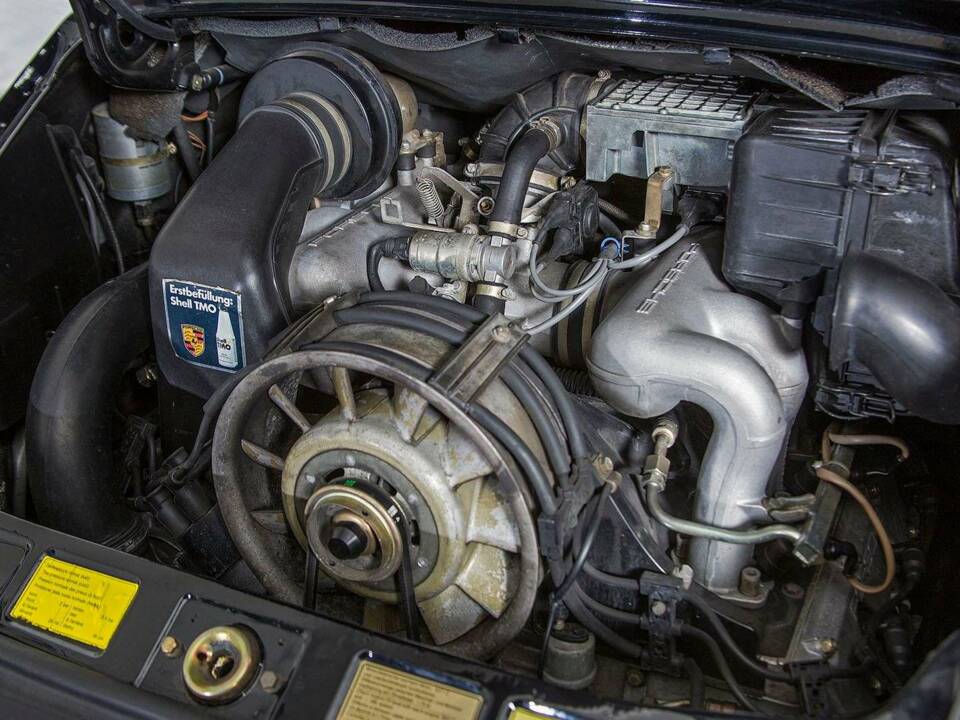 Bild 31/32 von Porsche 911 Carrera 3.2 (1986)