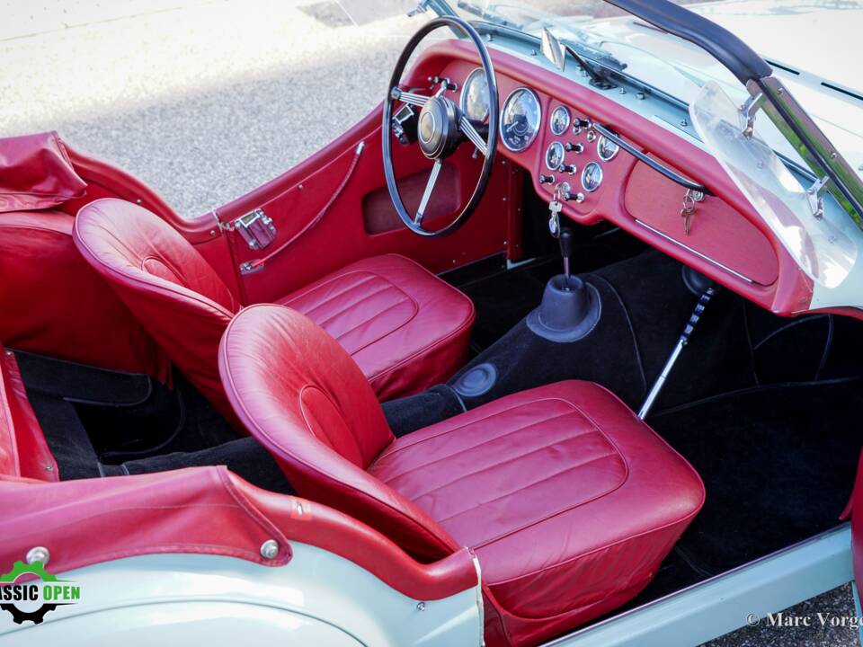 Image 9/45 of Triumph TR 2 (1954)