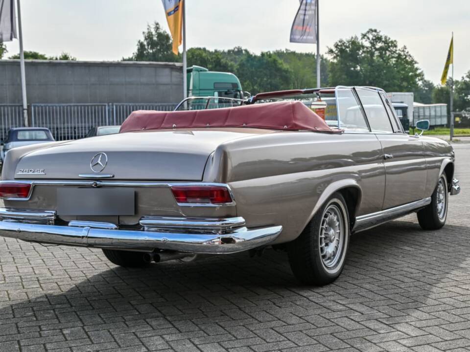 Bild 4/11 von Mercedes-Benz 280 SE (1967)
