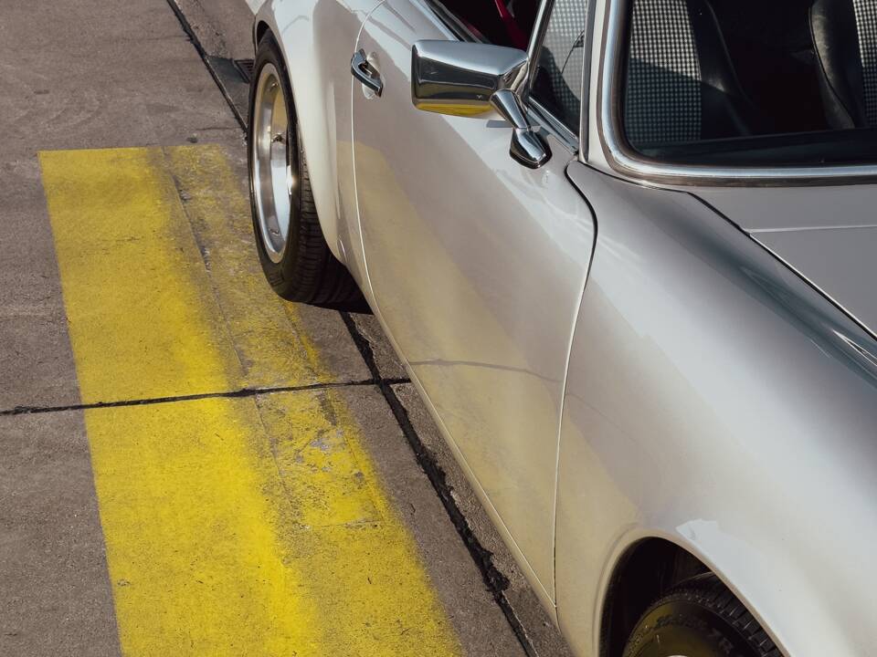 Bild 28/48 von Porsche 911 2.7 (1974)