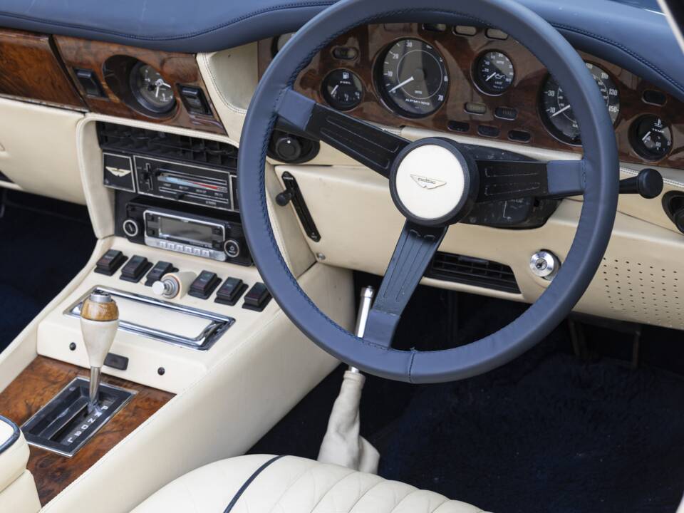 Bild 25/29 von Aston Martin V8 Volante (1980)
