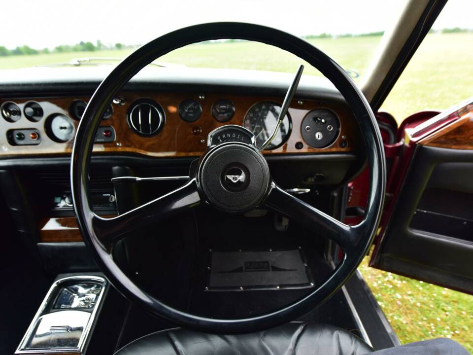 Bild 26/50 von Bentley T 1 (1970)