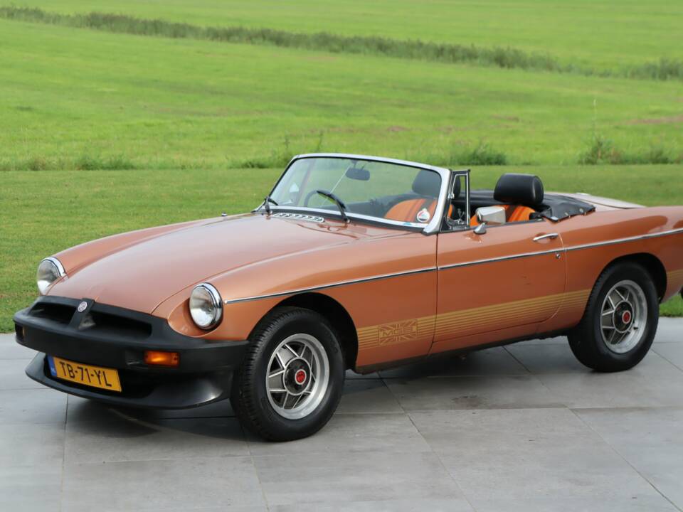 Image 31/50 of MG MGB Limited Edition (1981)