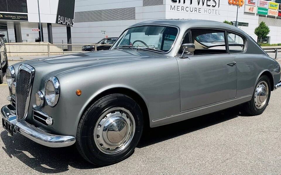Immagine 5/15 di Lancia Aurelia B20 GT 2500 (1958)