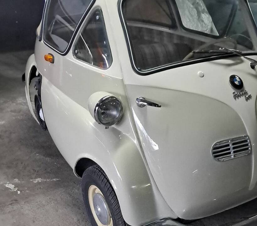 Image 3/7 of BMW Isetta 300 (1960)