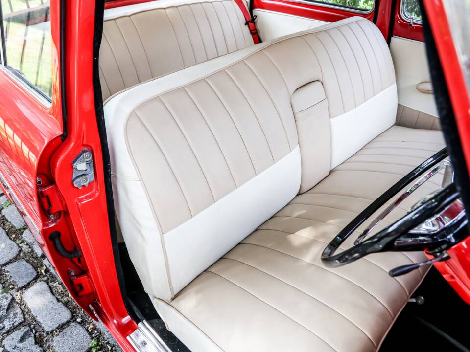 Bild 19/33 von Ford Consul 375 (1961)