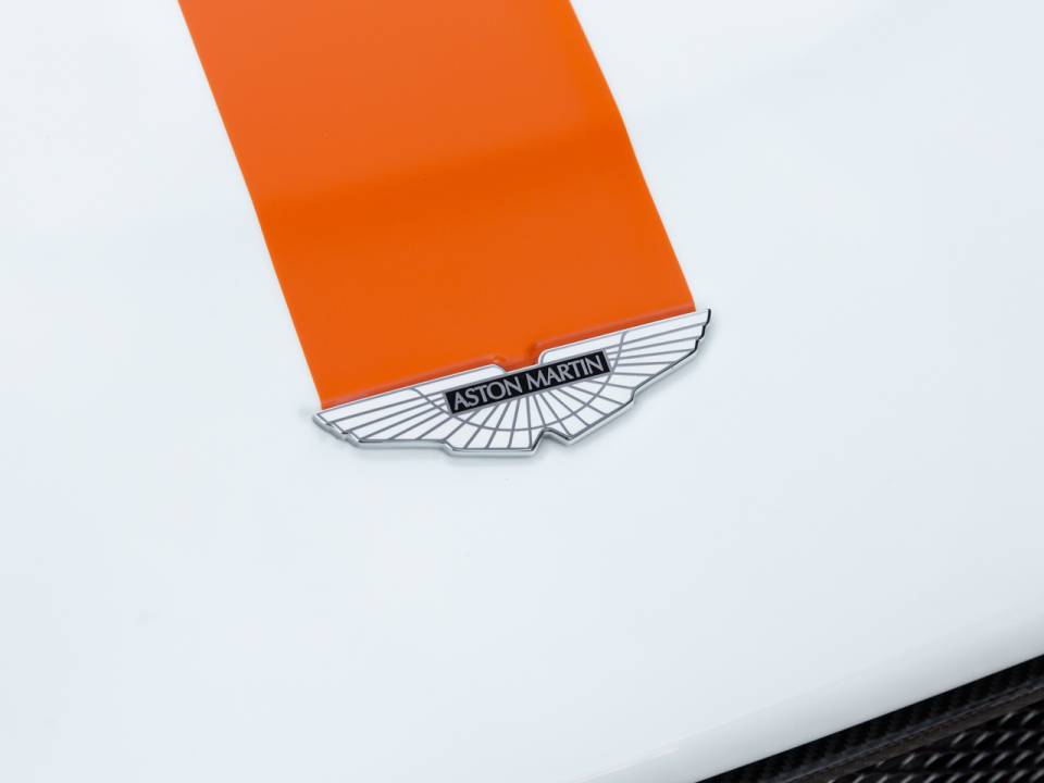 Imagen 16/50 de Aston Martin V12 Vantage AMR (2018)