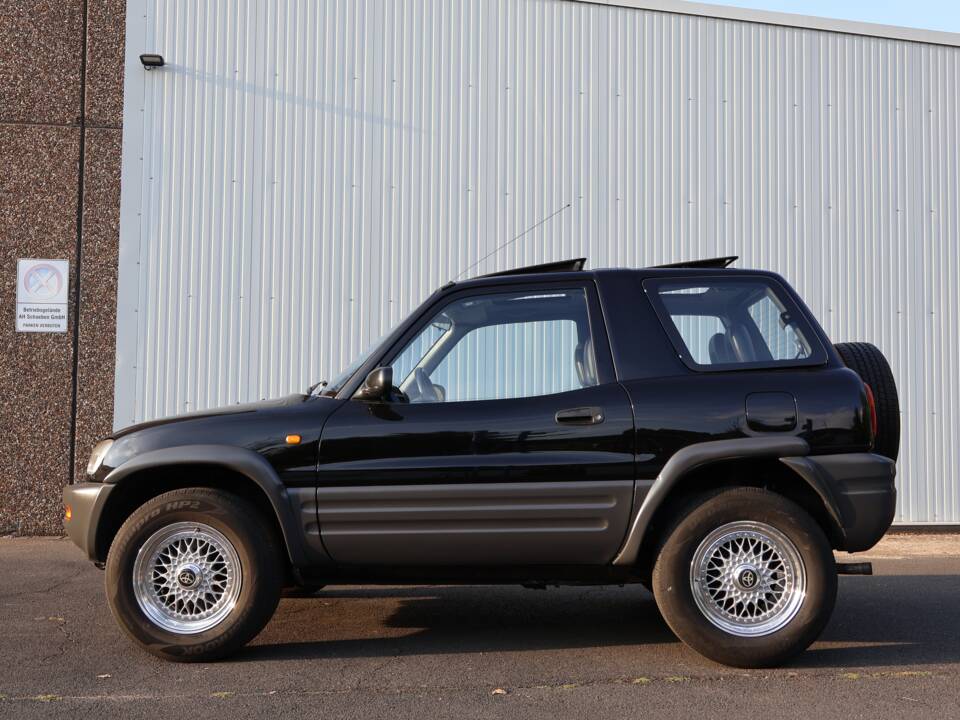 Image 24/55 de Toyota RAV4 (1995)