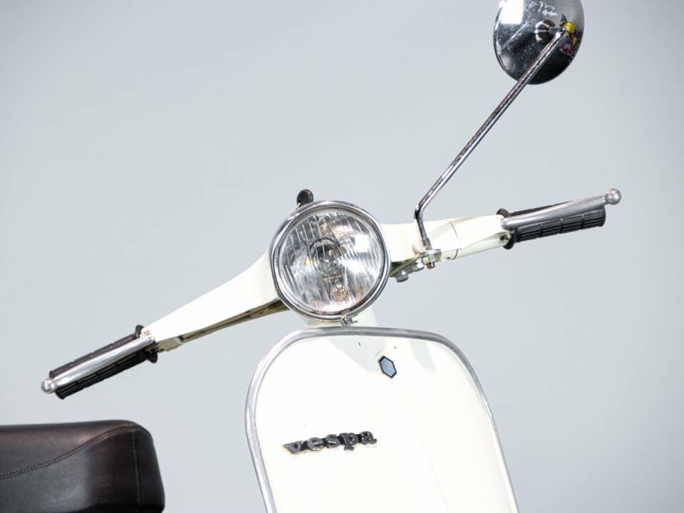 Image 19/33 of Piaggio DUMMY (1982)