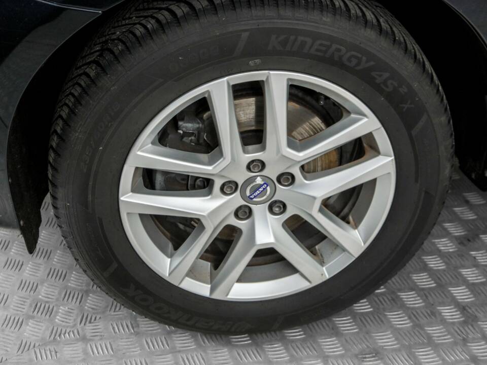 Image 21/50 de Volvo XC60 D3 (2017)