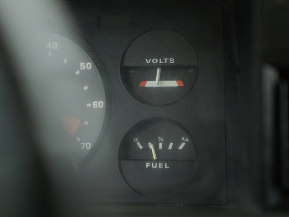 Image 35/50 of Triumph TR 7 Europa (1977)