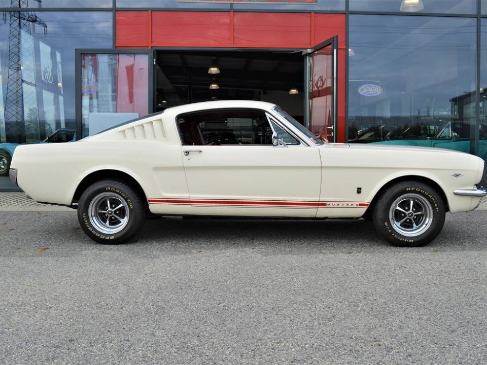 Image 4/33 of Ford Mustang 289 (1966)