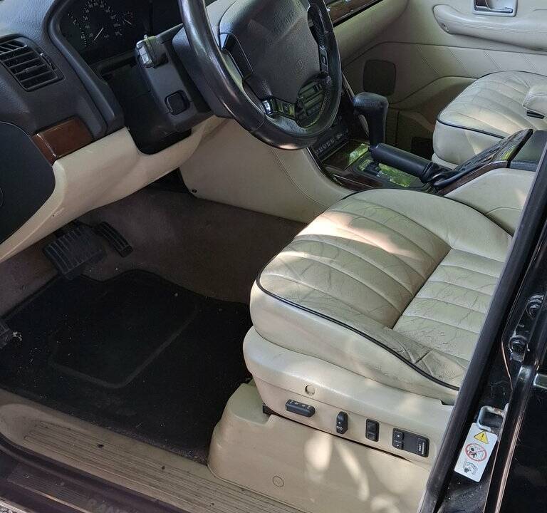 Immagine 2/8 di Land Rover Range Rover 4.6 HSE (1999)