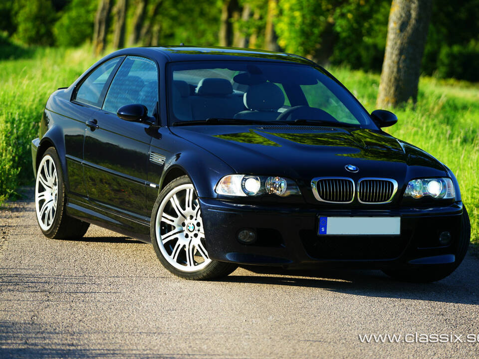 Image 13/26 of BMW M3 (2005)