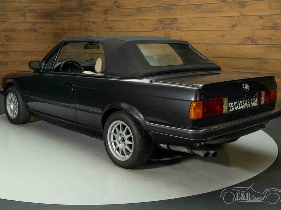 Image 9/19 de BMW 325i (1986)