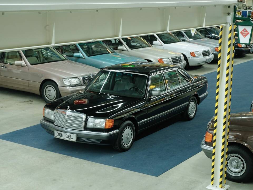 Bild 4/50 von Mercedes-Benz 300 SEL (1991)