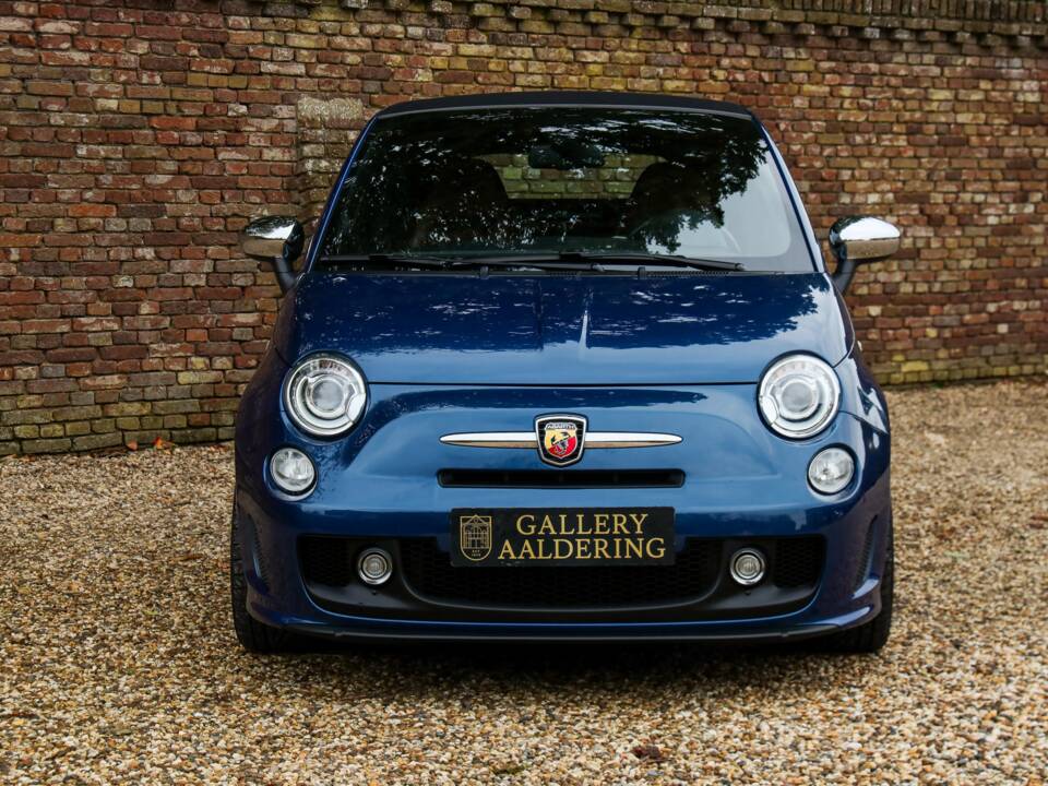 Image 8/50 of Abarth 595 Cabrio Italia (2011)