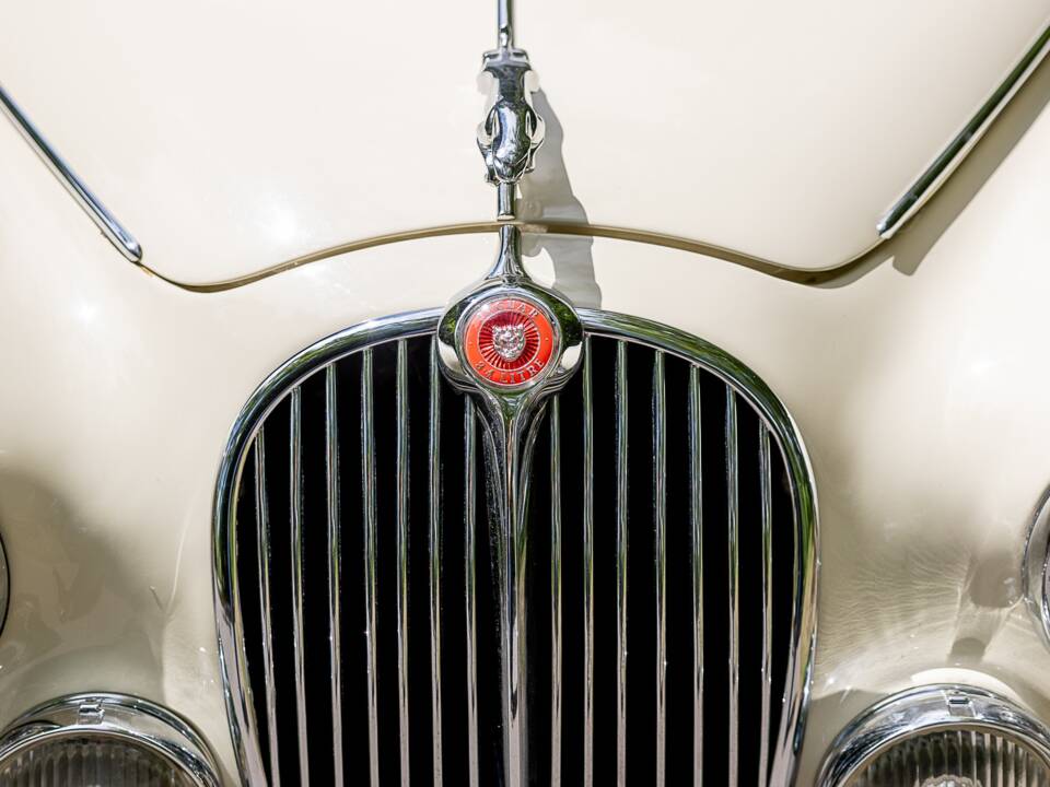Image 46/50 de Jaguar Mk II 2.4 (1967)