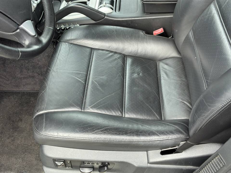 Image 15/50 of Porsche Cayenne Turbo (2007)