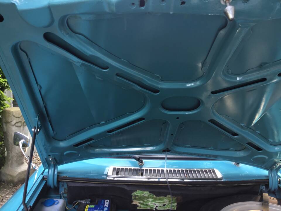 Image 21/62 of Citroën Ami 8 (1975)