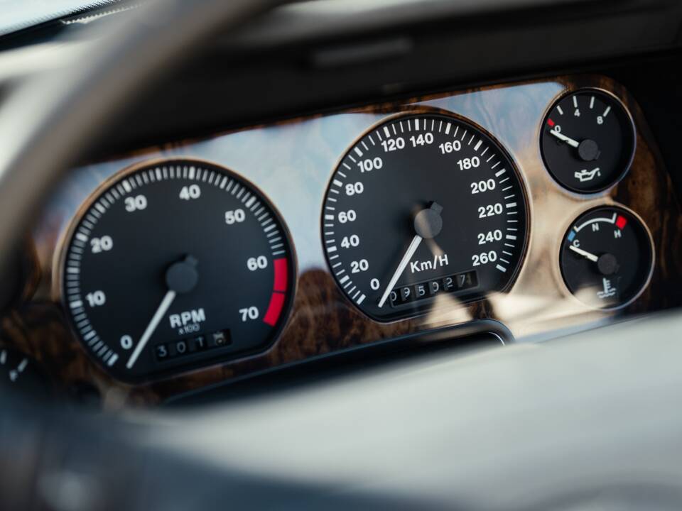 Bild 22/35 von Jaguar XJS 6.0 (1994)