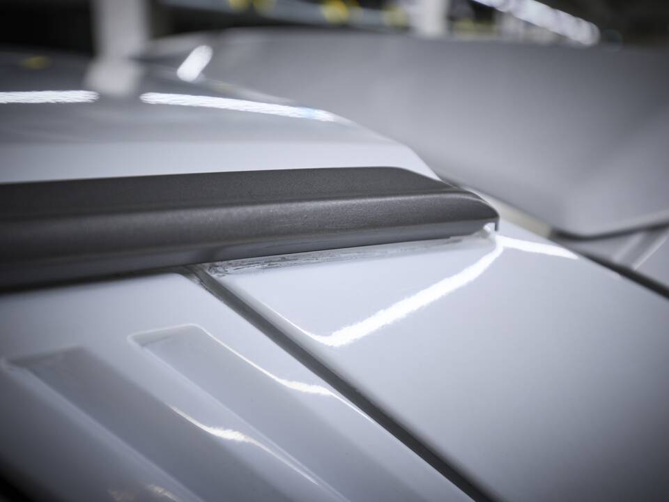 Image 36/93 of Lancia Delta HF Integrale Evoluzione I (1992)