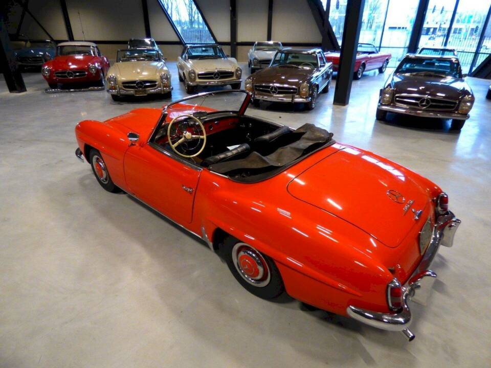 Image 12/33 of Mercedes-Benz 190 SL (1961)
