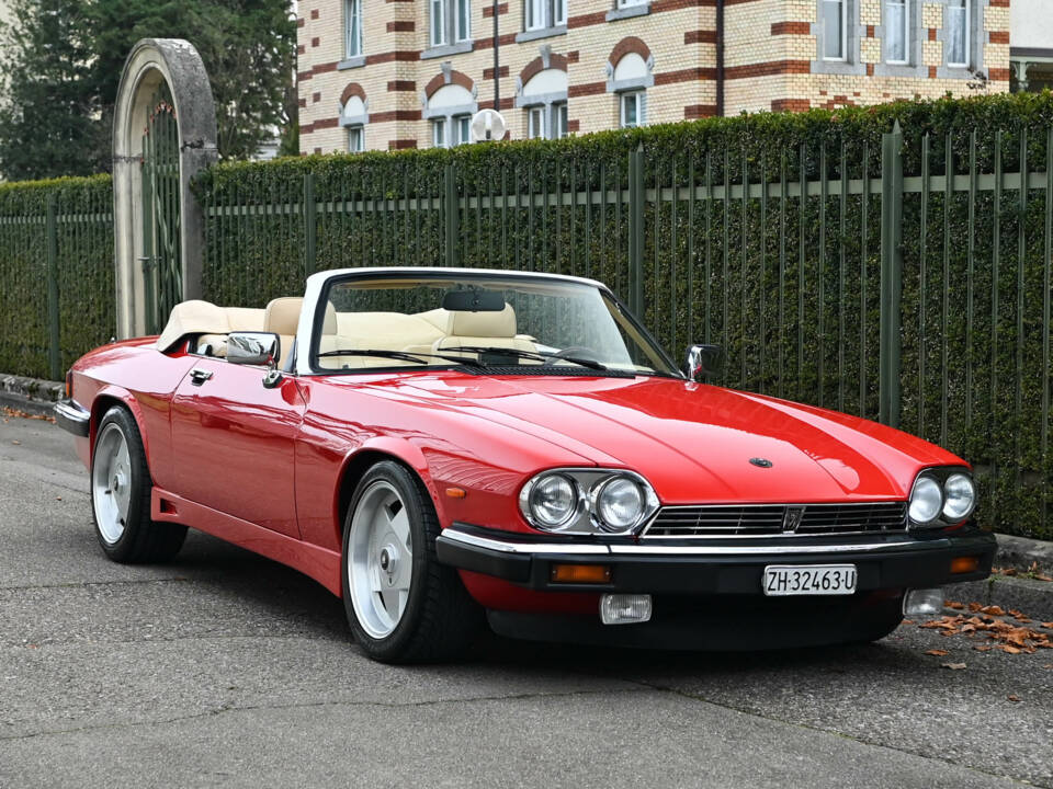 Image 2/45 of Jaguar XJ-S Convertible (1990)