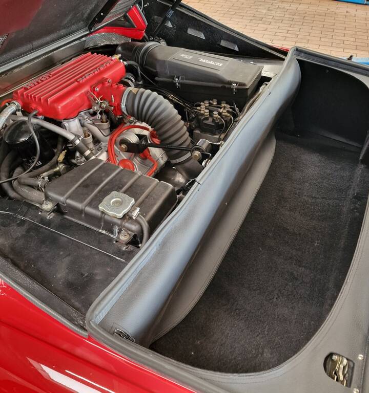 Image 44/82 of Ferrari 308 GTS Quattrovalvole (1983)