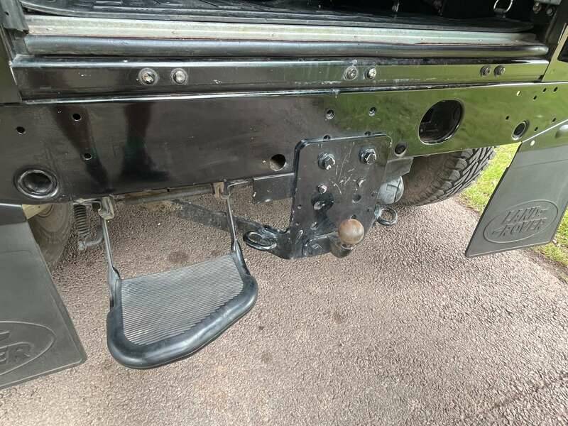 Image 23/25 of Land Rover Defender 90 TD4 (2010)