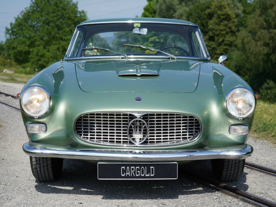 Image 18/75 of Maserati 3500 GT Touring (1961)