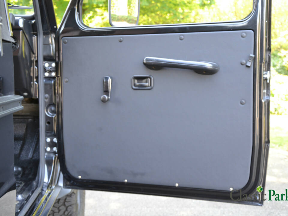 Image 25/50 de Steyr-Puch 230 GE (lang) (1991)