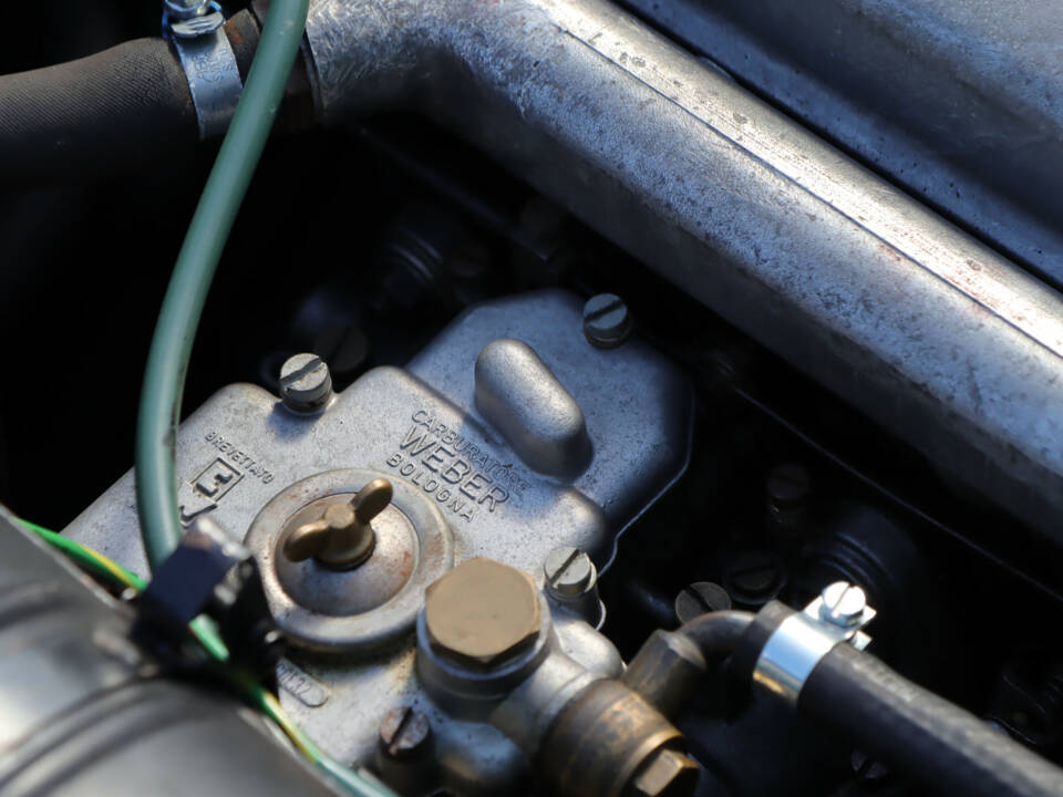 Image 26/50 of Alfa Romeo 1750 Spider Veloce (1969)