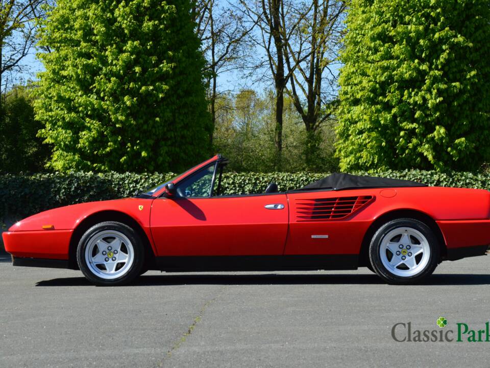 Bild 2/50 von Ferrari Mondial 3.2 (1987)