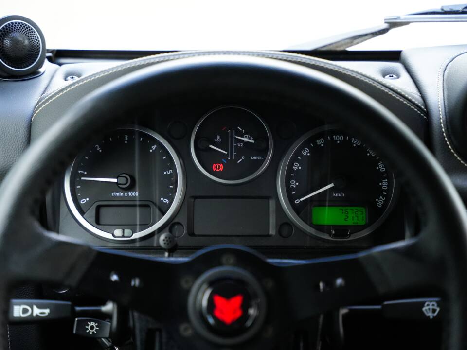 Bild 28/58 von Land Rover Defender 110 (2013)
