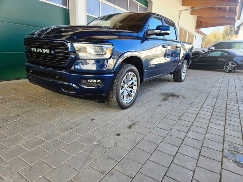 Image 7/69 of Dodge Ram 1500 (2022)