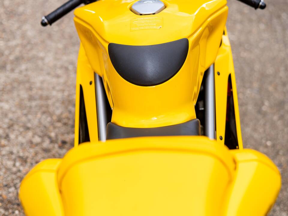 Immagine 25/30 di Ducati DUMMY (2004)