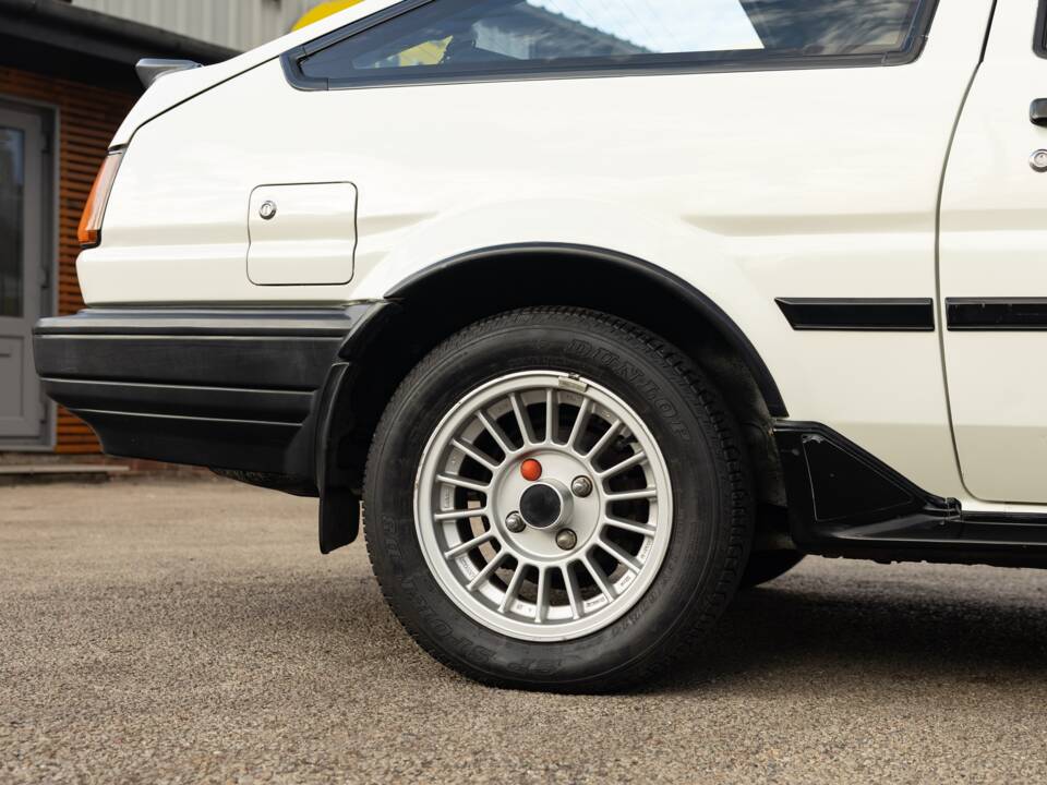 Bild 34/37 von Toyota Corolla GT (1986)