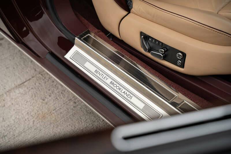 Image 22/50 of Bentley Brooklands (2008)