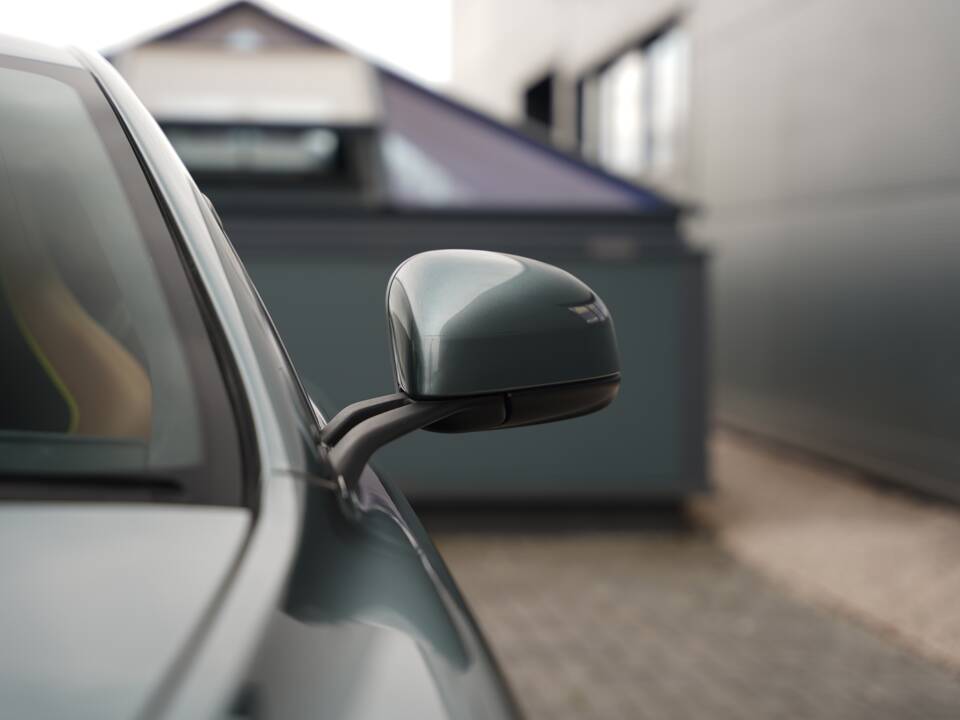 Bild 50/50 von Aston Martin V12 Vantage AMR (2017)