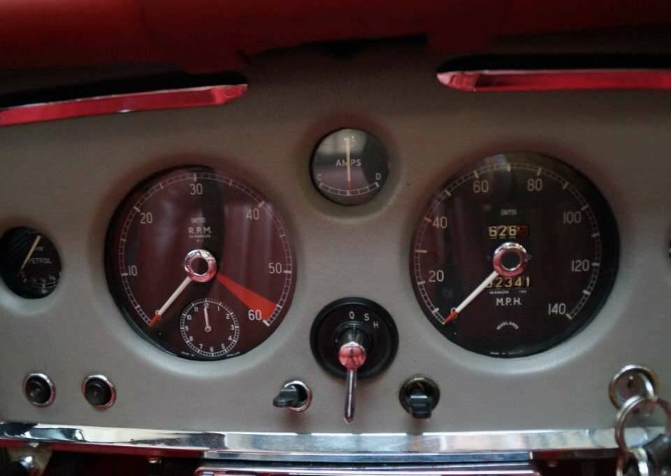 Afbeelding 25/50 van Jaguar XK 150 3.4 S OTS (1958)