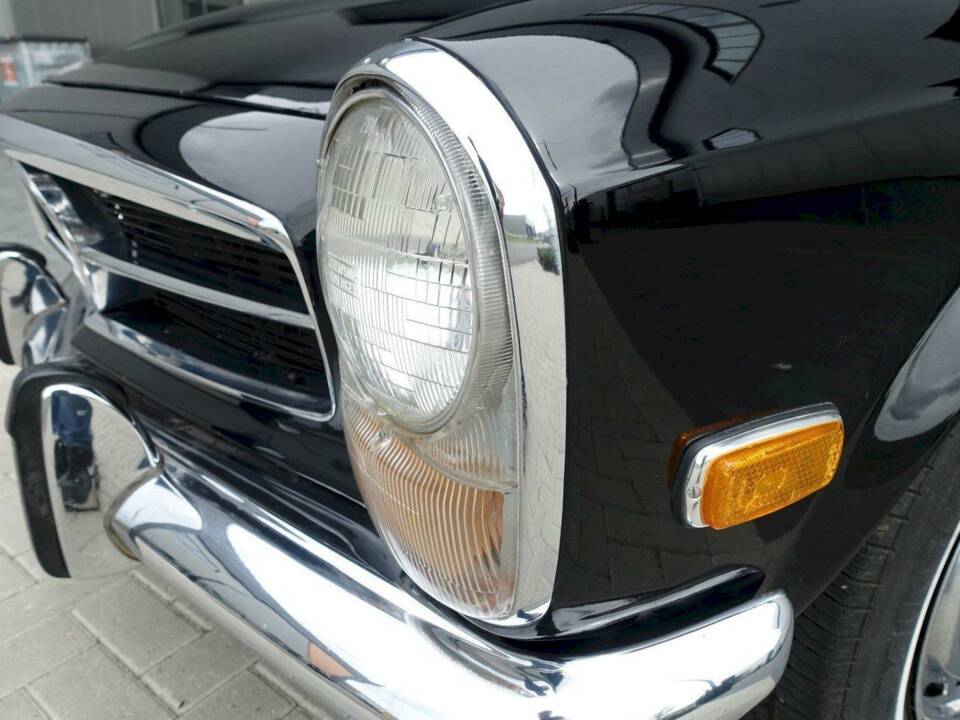 Bild 15/35 von Mercedes-Benz 280 SL (1969)
