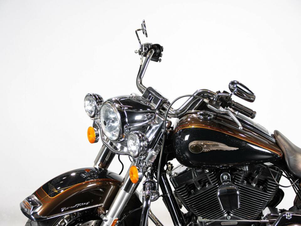 Bild 30/50 von Harley-Davidson DUMMY (2013)