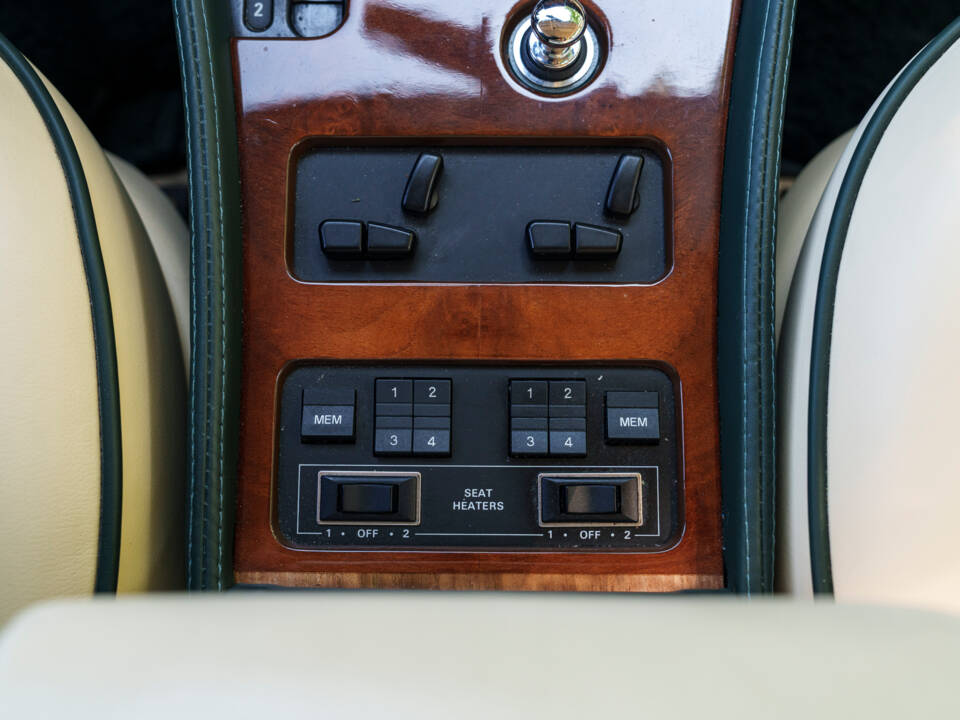 Afbeelding 19/26 van Bentley Continental R (1994)